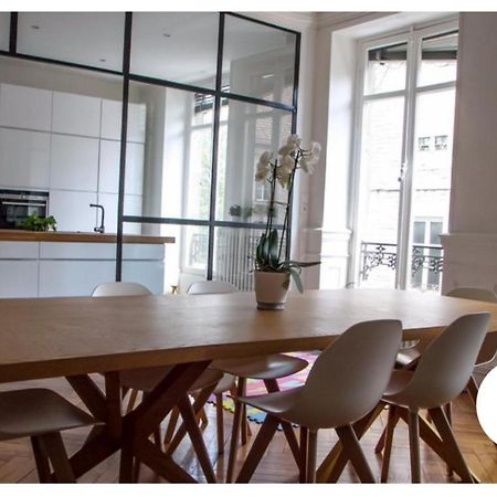 Grand Appartement Haussmannien 160M2 Besançon Exterior foto